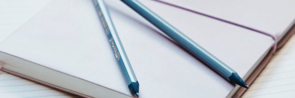 What to choose? Advertising pens or pencils?