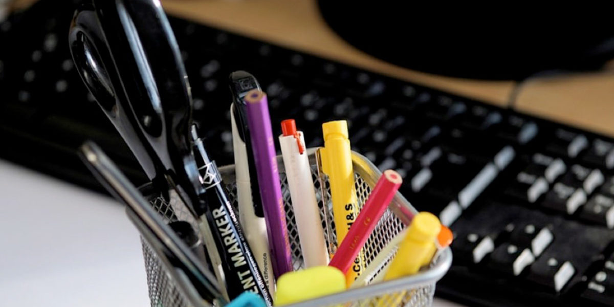 Nadruki na długopisach – tania i skuteczna personalizacja Twojego gadżetu